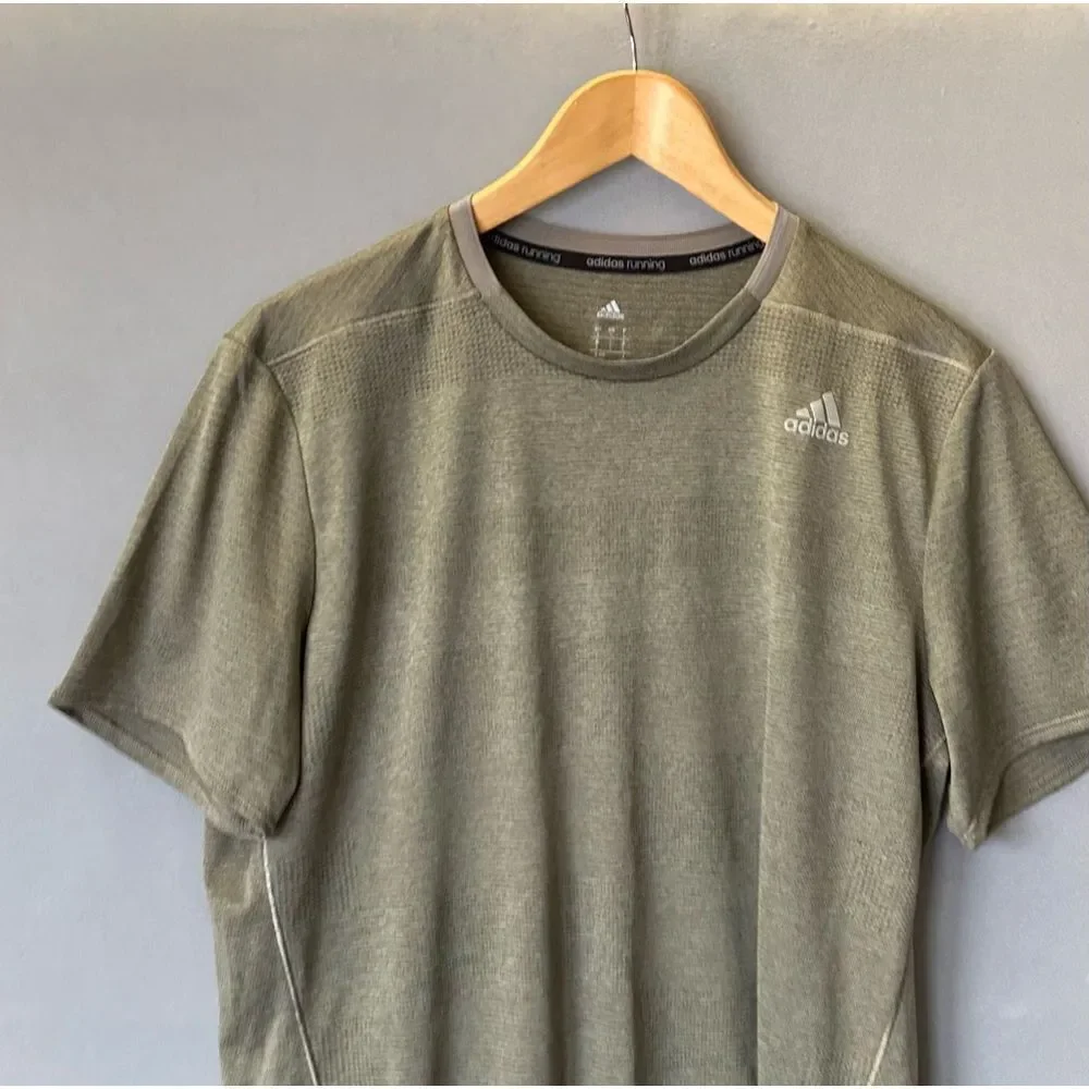 🎉5 for $45🎉 Adidas Tshirt Shirt Tee Man Size L